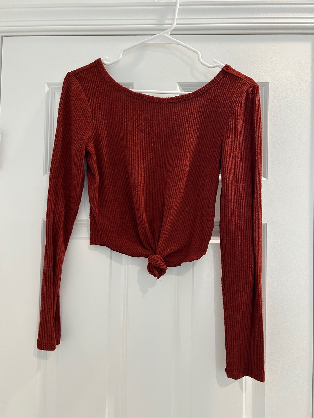 Cropped Ribbed Knot-Front Long Sleeve Top - Rust - Forever 21